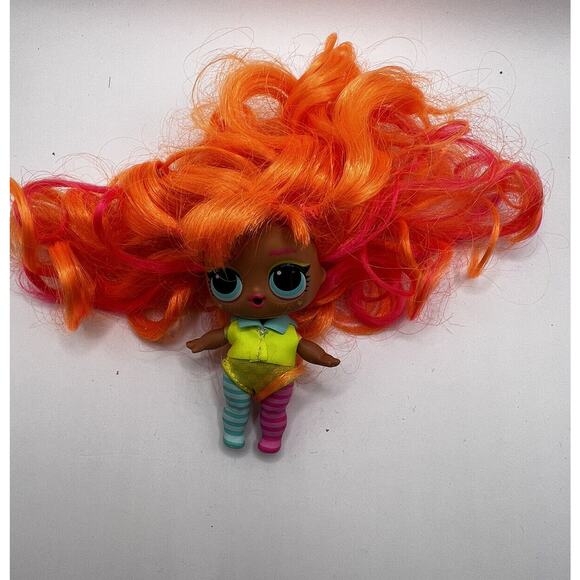 LOL Surprise! JK Neon Q.T. Mini Fashion Doll Loose - Picture 4 of 7